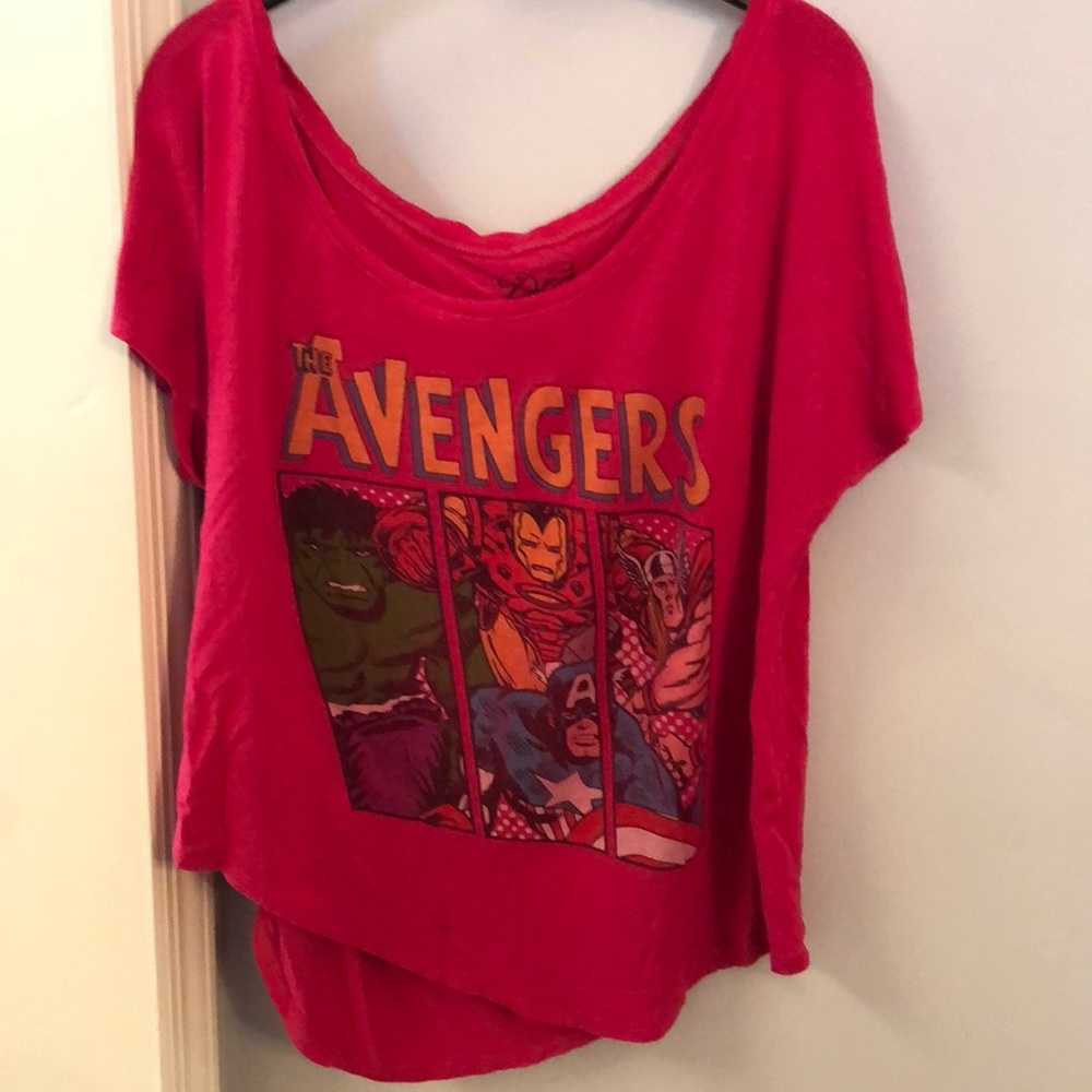 Marvel Heroes scoop neck Tee, bright pink, Hulk/Captain America/Iron Man/Thor. M